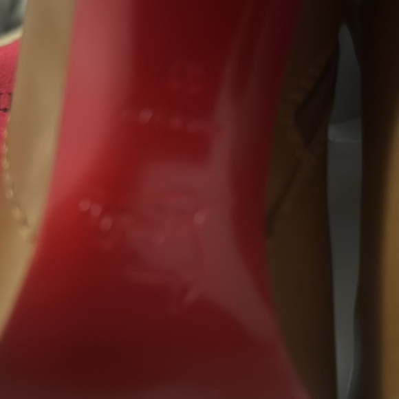 NIB CHRISTIAN LOBOUTIN JANIS HEELED BOOT - Picture 8 of 8